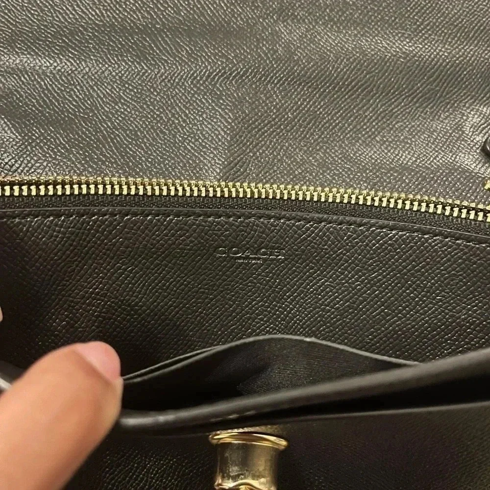 Coach Twist Lock